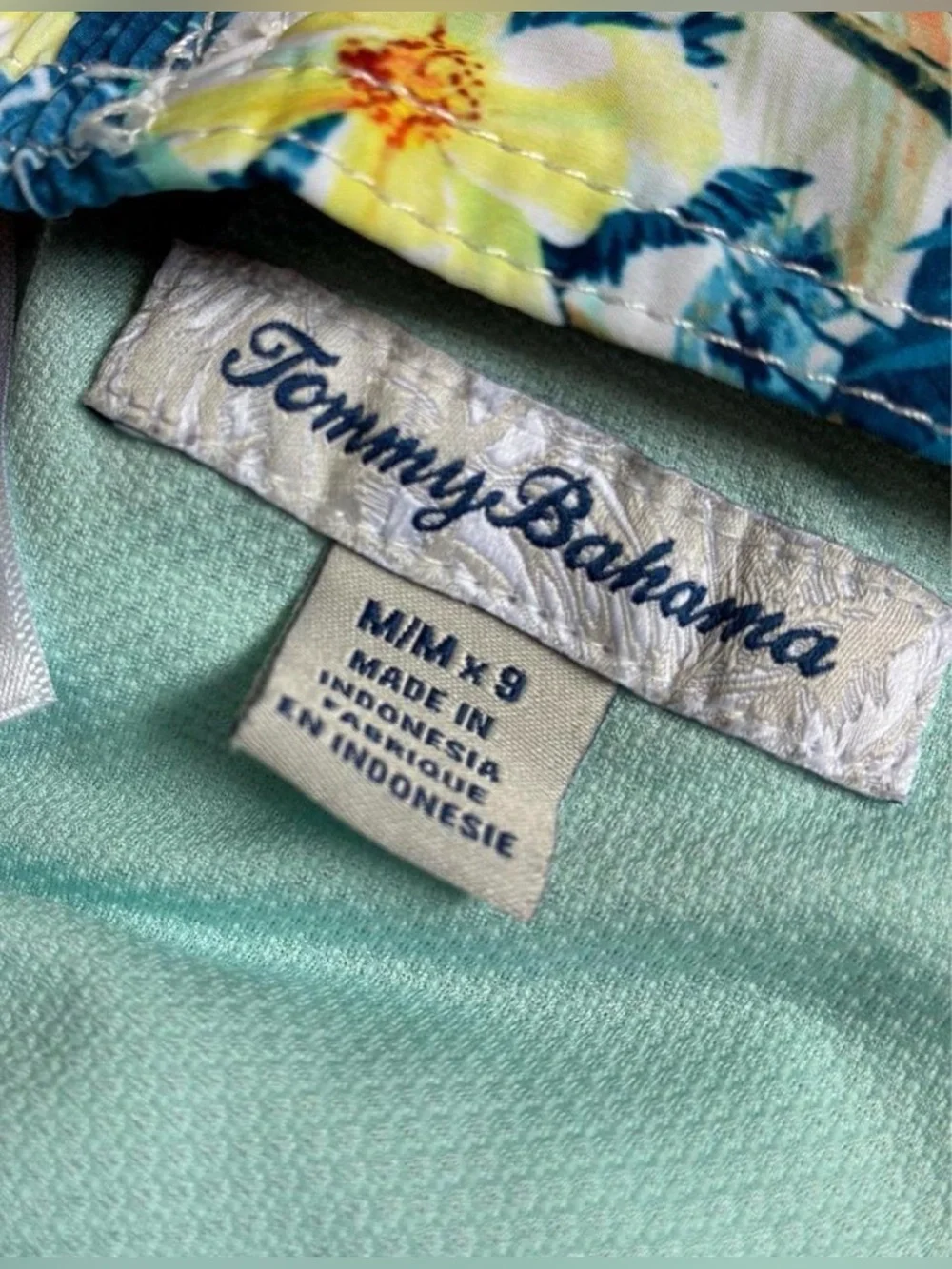 Tommy Bahama Tropical Swim Trunk Medium